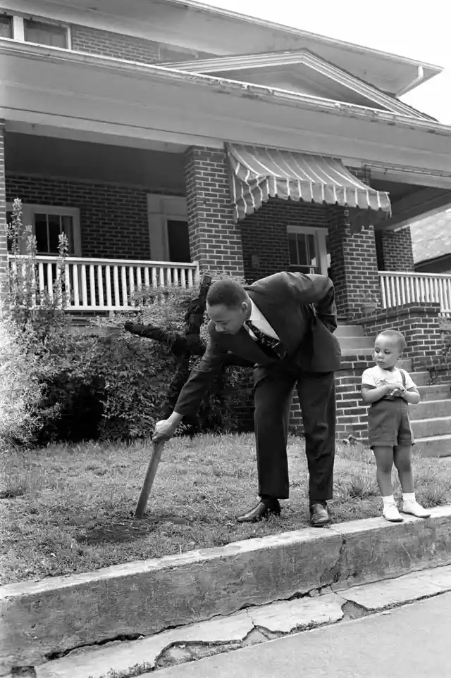 MLK And The Burned Cross