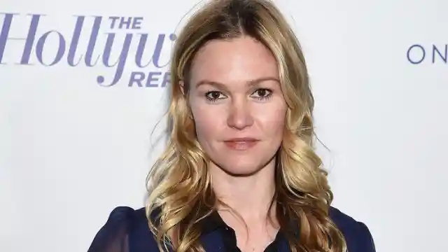 #3. Julia Stiles