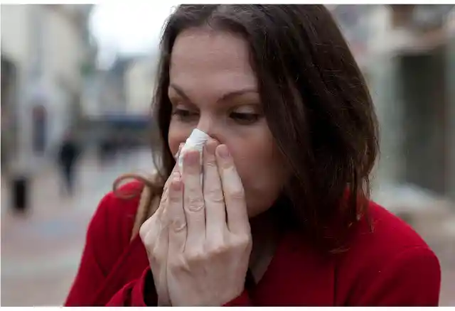 #12. You’ll Catch A Cold If You Go To Bed With Wet Hair