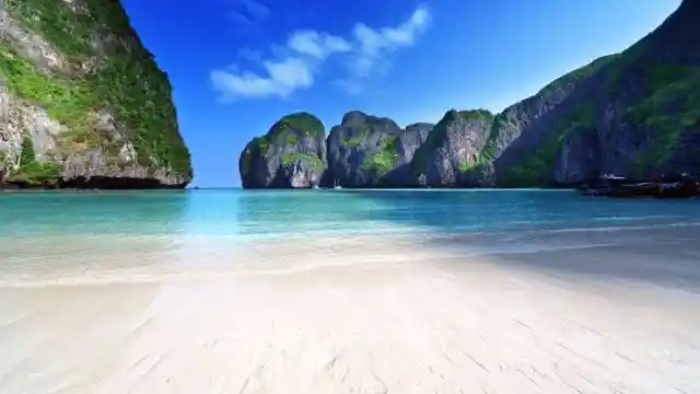 #6. The Beach - Ko Phi Phi Leh Thailand