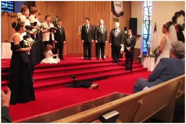 Take A Look At The Most Bizarre Wedding Pictures Ever