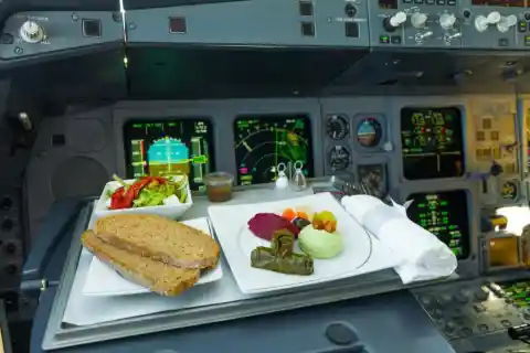 When Do Pilots Eat?