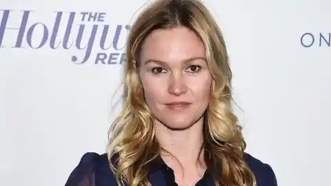 #3. Julia Stiles