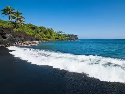 Honokalani Beach, Wai’anapanapa State Park, Maui, Hawaii