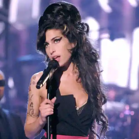 #30. Amy Winehouse