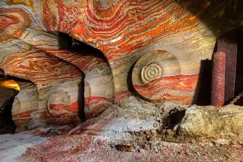 Psychedelic Salt Mines, Russia