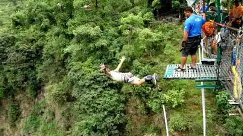 Bungee Jumping – Nepal