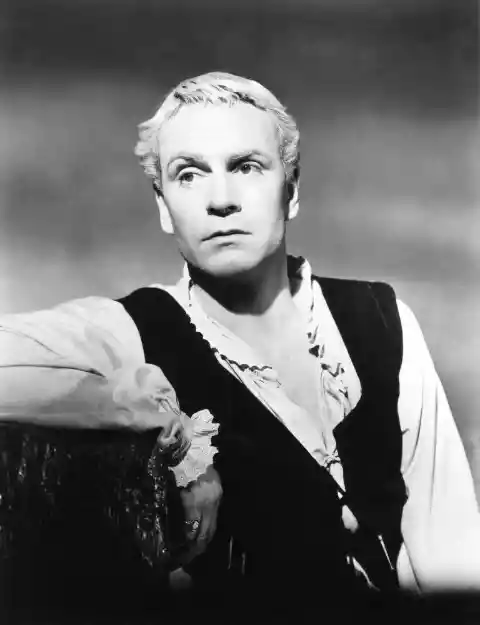 Laurence Olivier As Hamlet