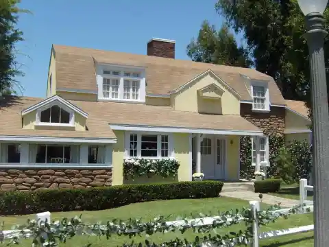 The Desperate Housewives House(s)